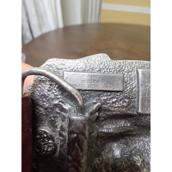 1983 Bergamot Brass Works BOWHUNTING Belt Buckle Enameled 3.25" x 2.5" With Belt - Picture 6 of 16
